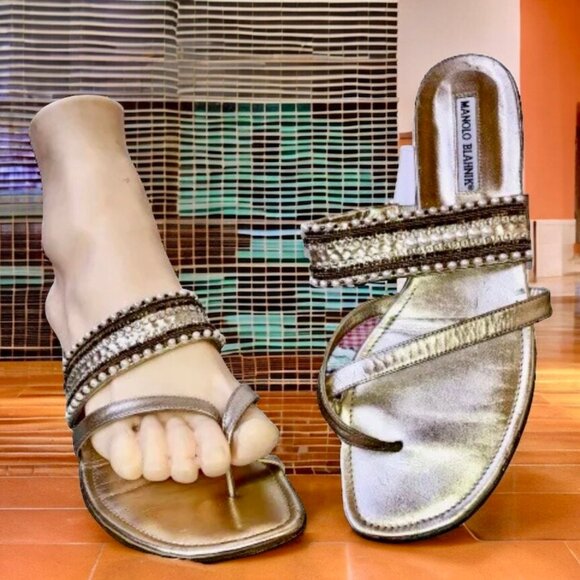 Manolo Blahnik THONG Gold Sandal Beads Rhinestones - Picture 8 of 14